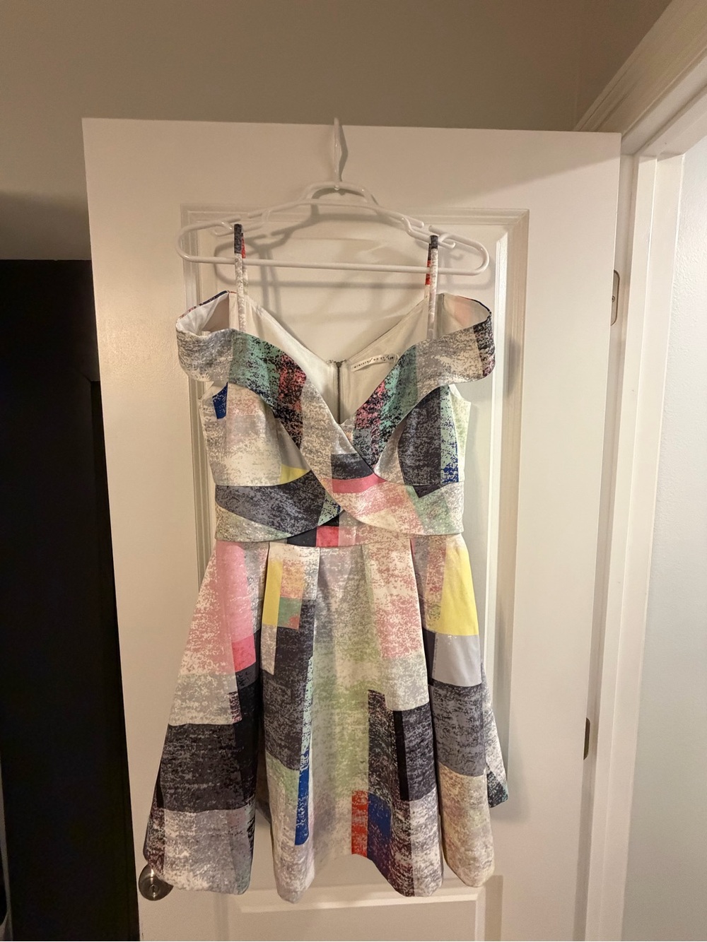 Women’s ministry of style dress size 8 NWT
